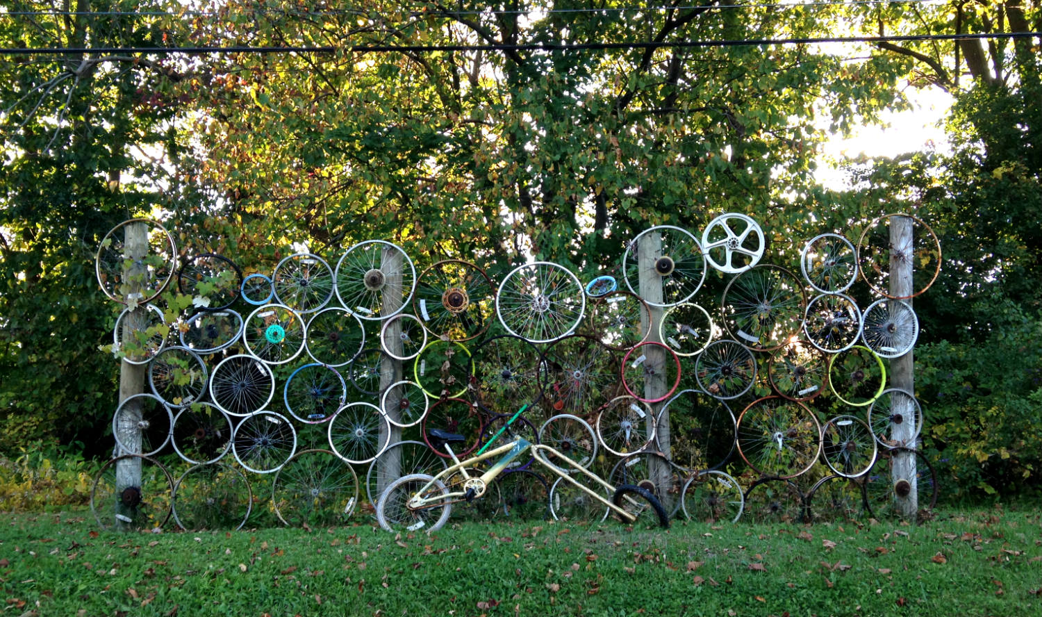 Bicycle Art and Yard Sculptures - Palmyra, NY Wheel Fence