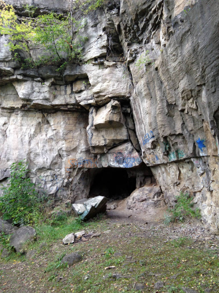 Devil's Hole Cave Niagara Falls, NY Exploring Upstate