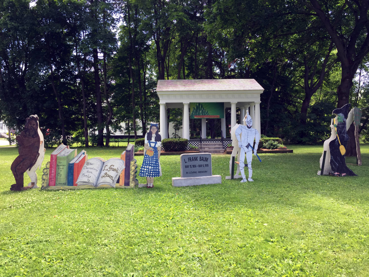 Park Setting with Wizard of Oz Characters in Chittenango, New York
