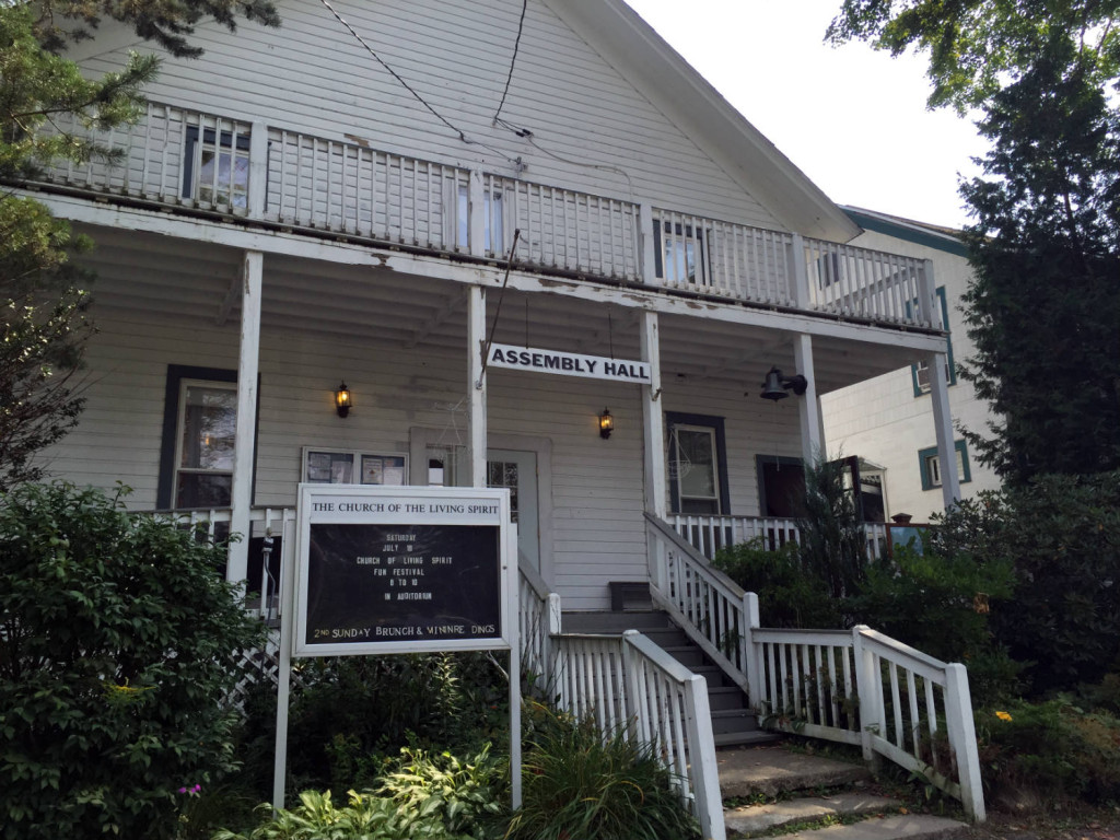 Lily Dale New York's Town That Talks to Spirits Exploring Upstate