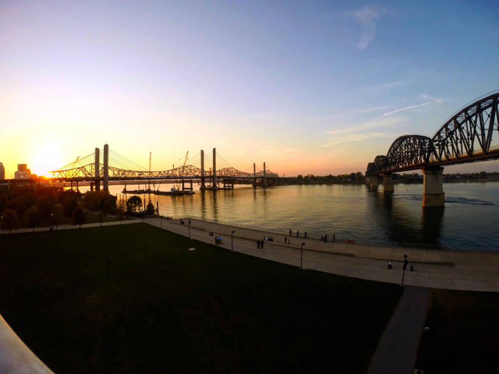 Bridges from Louisville, Kentucky over the Ohio River