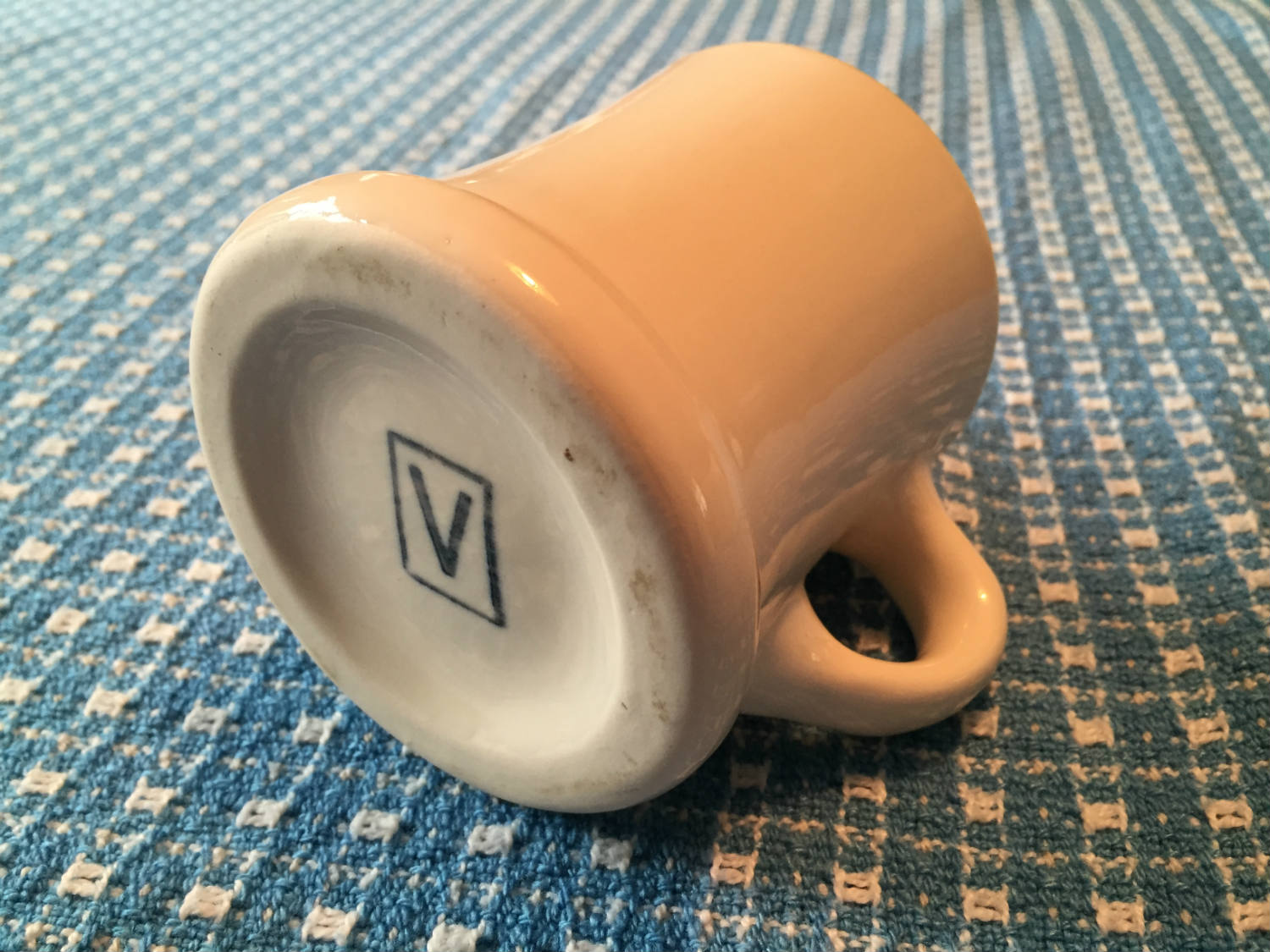 Bottom of Rare Victor Coffee Mug with Pedestal in White