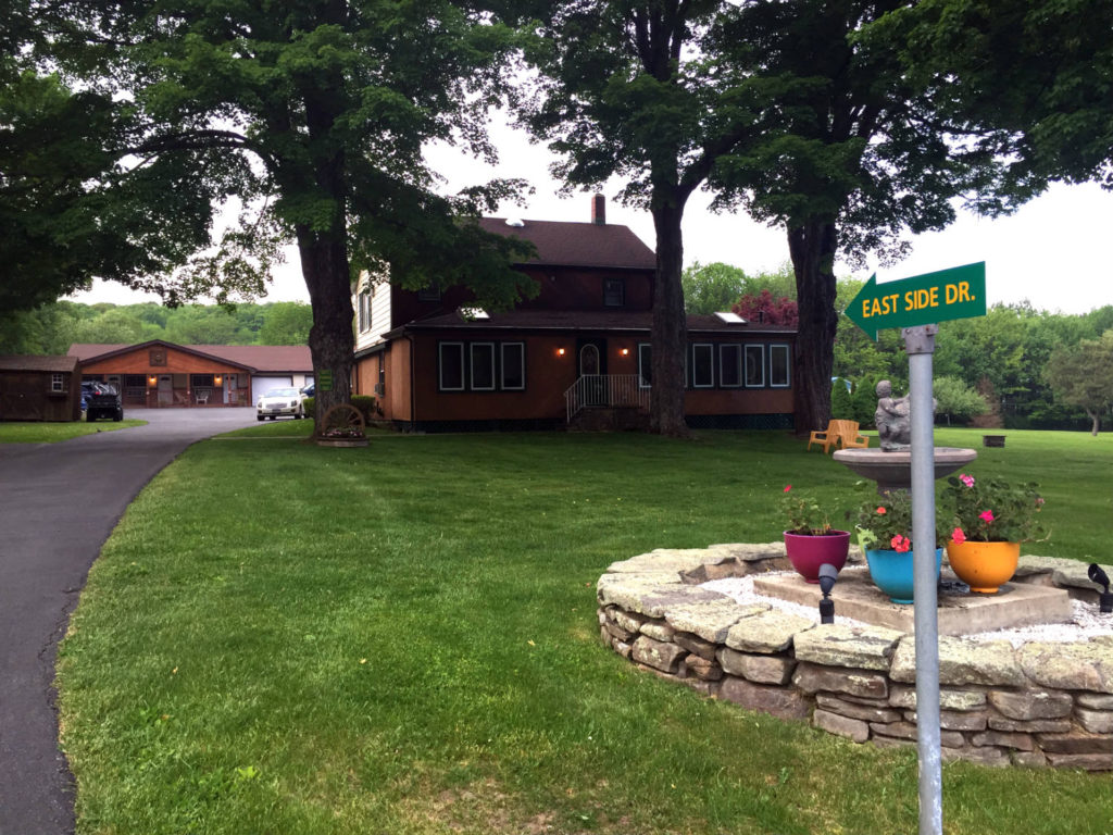 Original House at Lazy Pond Bed and Breakfast