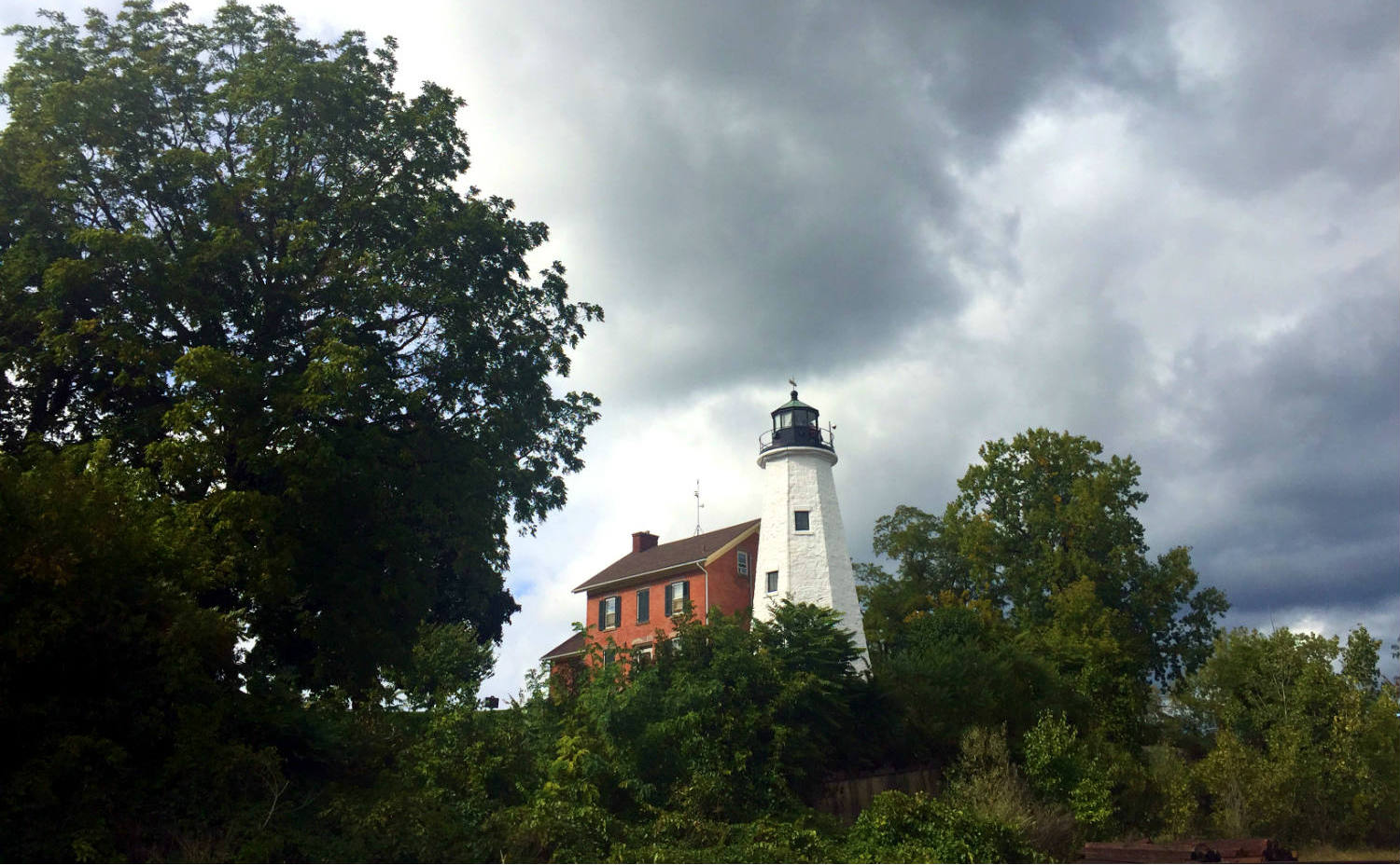 Charlotte-Genesee Lighthouse in Rochester - Featured Image