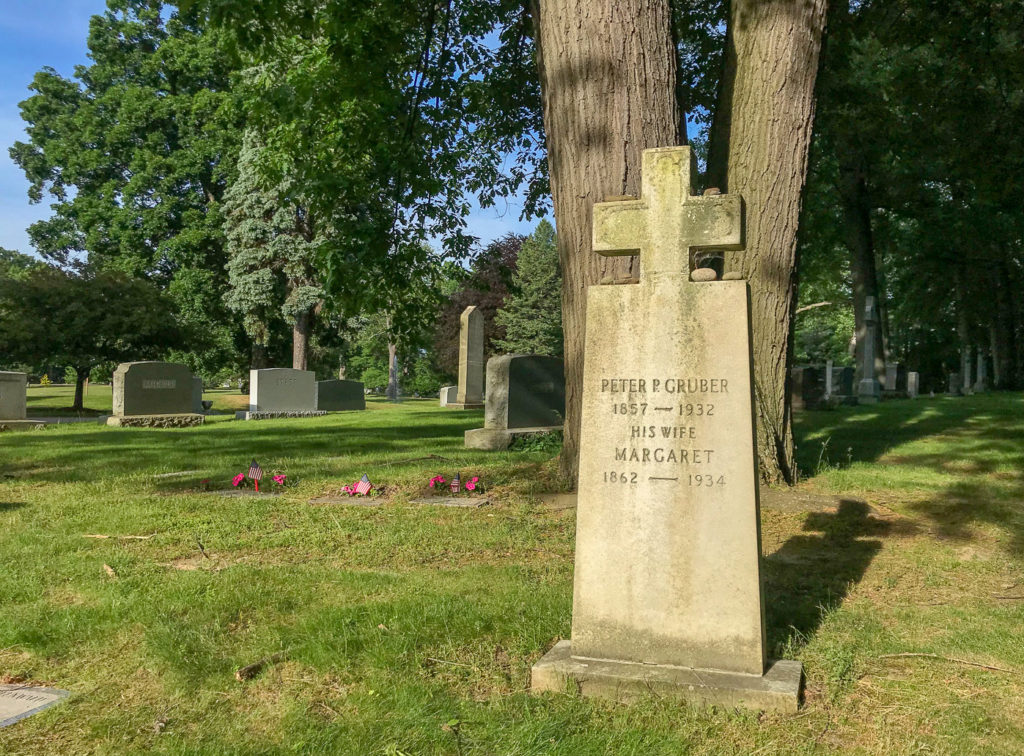 Grave of Rattlesnake Pete Gruber in Riverside Cemetery in Rochester, New York