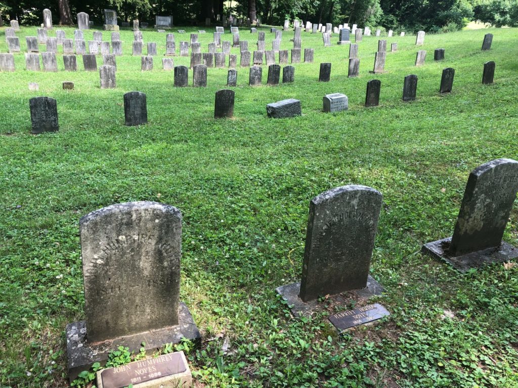 Oneida Community Cemetery in Oneida, New York