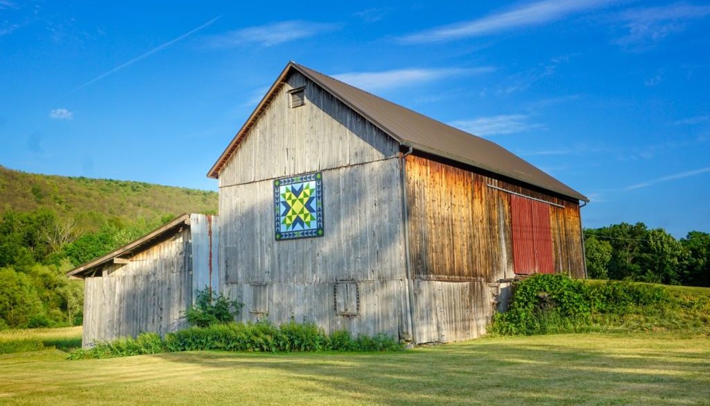 Barn Quilts in Upstate New York - Featured Image